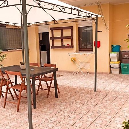 Domumontegrappa - Appartamento Indipendente Con Giardino - Sestu المظهر الخارجي الصورة